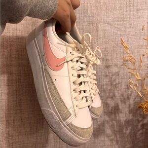 Nike Women's White, Pink, and Gray Sneakers